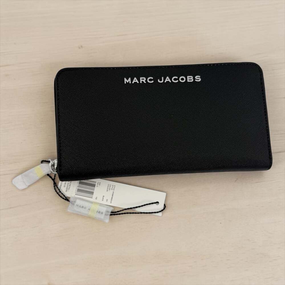 Marc Jacobs Leather Long Zippered Wallet